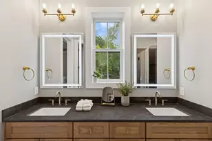 2682 Lakeview Ct, Little Canada, MN 55117 - Photo 28