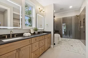 2682 Lakeview Ct, Little Canada, MN 55117 - Photo 28