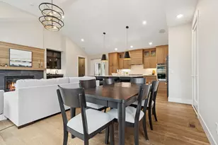 2682 Lakeview Ct, Little Canada, MN 55117 - Photo 12