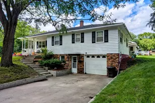 1417 N 4th St, Montevideo, MN 56265 - Photo 1