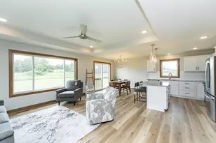 1309 18th St NE, Austin, MN 55912 - Photo 4