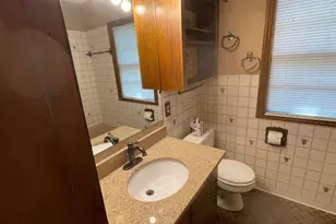 205 Deerwood Ln N, Plymouth, MN 55441 - Photo 14