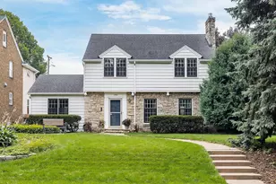 1840 Pinehurst Ave, Saint Paul, MN 55116 - Photo 1