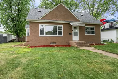 407 5th Avenue NE, Osseo, MN 55369 - Photo 1