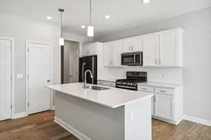 9450 4th St N, Lake Elmo, MN 55042 - Photo 8