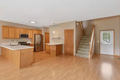 7525 5th Street N, Oakdale, MN 55128 - Photo 8