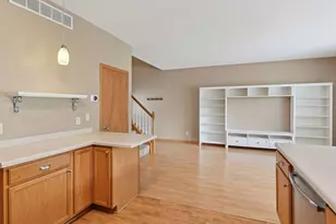 7525 5th St N, Oakdale, MN 55128 - Photo 14
