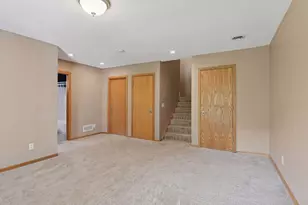 7525 5th St N, Oakdale, MN 55128 - Photo 30