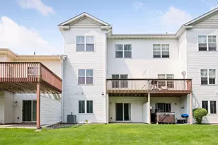 7525 5th St N, Oakdale, MN 55128 - Photo 2
