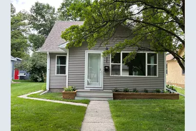 335 Crocker Avenue N, Thief River Falls, MN 56701 - Photo 1