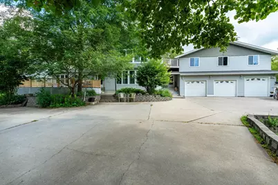1225 E Mount Faith Avenue, Fergus Falls, MN 56537 - Photo 8