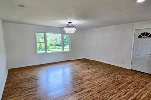 229 E Oak St, Tyler, MN 56178 - Photo 4