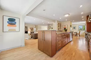 1013 Kenwood Pkwy, Minneapolis, MN 55403 - Photo 22