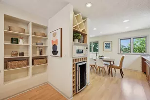 1013 Kenwood Pkwy, Minneapolis, MN 55403 - Photo 24