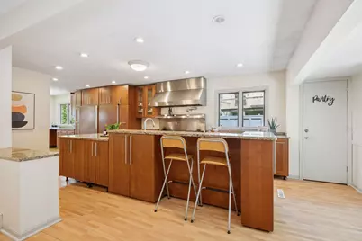 1013 Kenwood Parkway, Minneapolis, MN 55403 - Photo 20