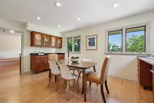 1013 Kenwood Pkwy, Minneapolis, MN 55403 - Photo 6