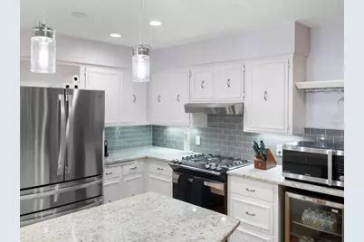 16303 Blenheim Way, Minnetonka, MN 55345 - Photo 1