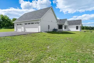 40355 Hemingway Ave, North Branch, MN 55056 - Photo 44