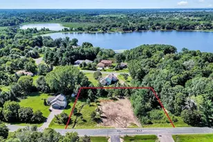 8109 257th St, Wyoming, MN 55092 - Photo 12