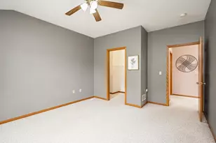 1221 Clarence St, Saint Paul, MN 55106 - Photo 14