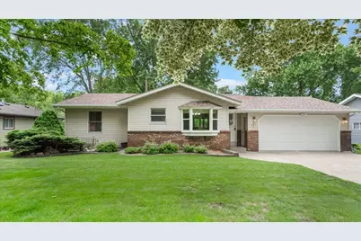 721 6th Avenue N, Sauk Rapids, MN 56379 - Photo 1