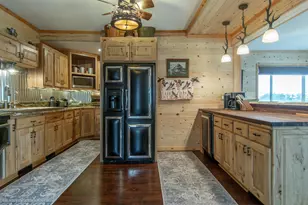 608 W Broadway St, Wahkon, MN 56386 - Photo 10