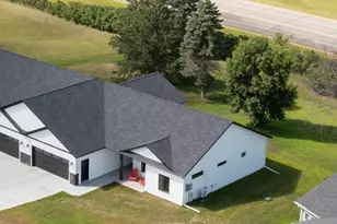 20633 Co Hwy 21, Detroit Lakes, MN 56501 - Photo 2