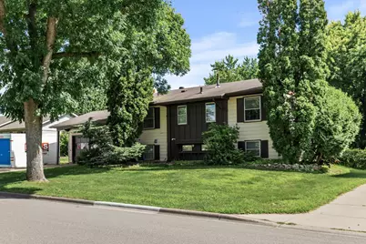 8108 Hemingway Avenue S, Cottage Grove, MN 55016 - Photo 1