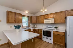 1670 Castle Dr, North Mankato, MN 56003 - Photo 12