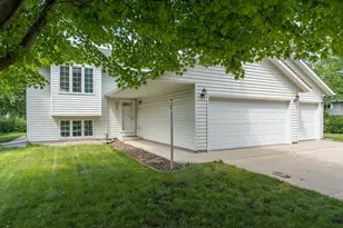 1670 Castle Dr, North Mankato, MN 56003 - Photo 34