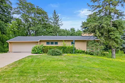 3014 Kyle Avenue N, Golden Valley, MN 55422 - Photo 1