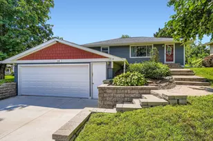 110 Grenadier Ave N, Oakdale, MN 55128 - Photo 1