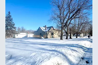 301 W Garfield Avenue, Mahnomen, MN 56557 - Photo 4