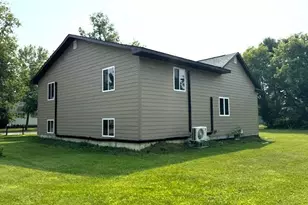 301 W Garfield Ave, Mahnomen, MN 56557 - Photo 6