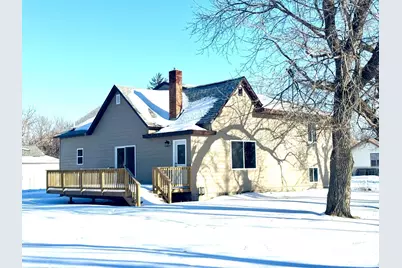 301 W Garfield Avenue, Mahnomen, MN 56557 - Photo 1