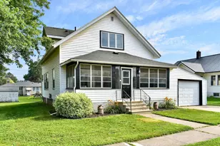 570 Harrison St, Lewiston, MN 55952 - Photo 1