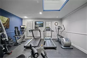 10411 Cedar Lake Rd, Minnetonka, MN 55305 - Photo 38