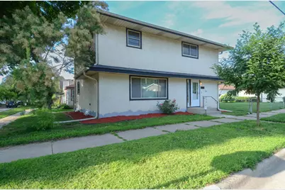 285 Geranium Avenue W, Saint Paul, MN 55117 - Photo 1