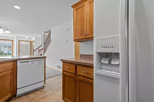 301 Roosevelt St S, Cambridge, MN 55008 - Photo 10