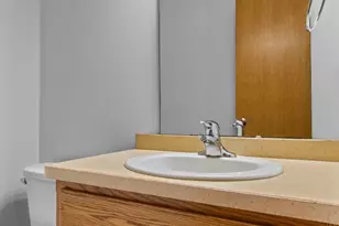 301 Roosevelt St S, Cambridge, MN 55008 - Photo 12