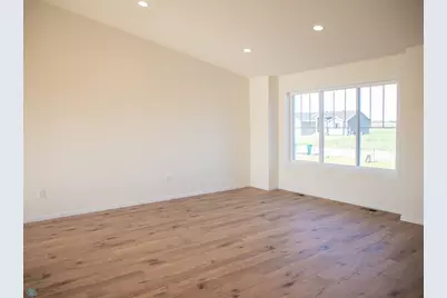 112 18 Street SE, Barnesville, MN 56514 - Photo 8