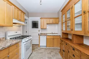 304 Marshall Ave, Saint Paul, MN 55102 - Photo 10