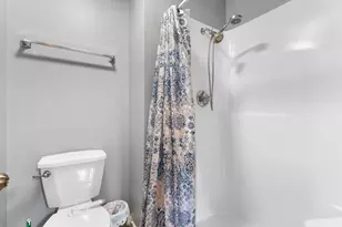 707 26th St SW, Austin, MN 55912 - Photo 16