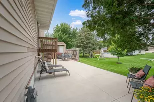 707 26th St SW, Austin, MN 55912 - Photo 34