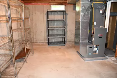 722 Kendall Avenue S, Thief River Falls, MN 56701 - Photo 26