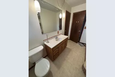 722 Kendall Avenue S, Thief River Falls, MN 56701 - Photo 12