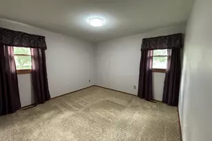 722 Kendall Ave S, Thief River Falls, MN 56701 - Photo 20