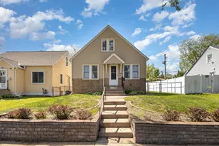 2028 3rd St E, Saint Paul, MN 55119 - Photo 1