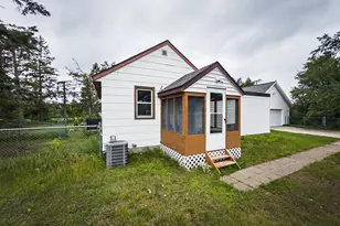 709 Lake Ave SE, Bemidji, MN 56601 - Photo 1