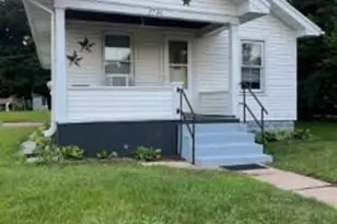 2726 4th St, Eau Claire, WI 54703 - Photo 1